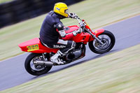 enduro-digital-images;event-digital-images;eventdigitalimages;mallory-park;mallory-park-photographs;mallory-park-trackday;mallory-park-trackday-photographs;no-limits-trackdays;peter-wileman-photography;racing-digital-images;trackday-digital-images;trackday-photos
